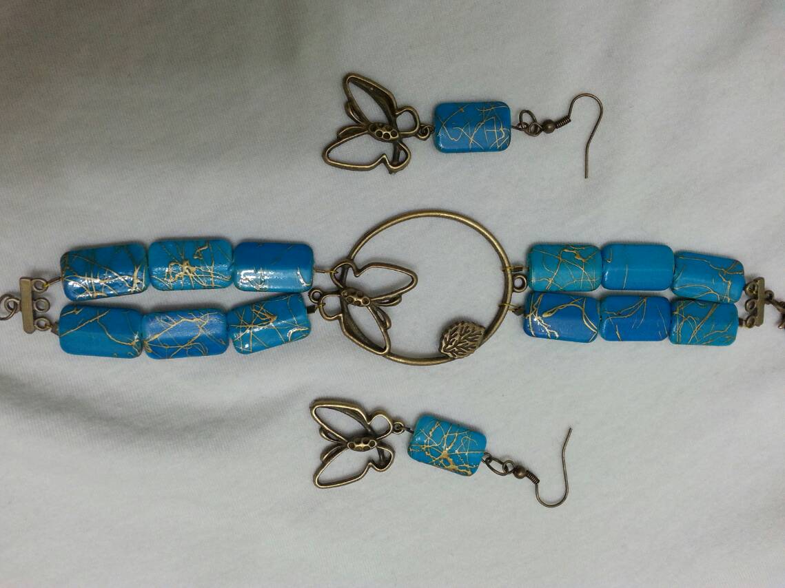 Blue bracelet set
